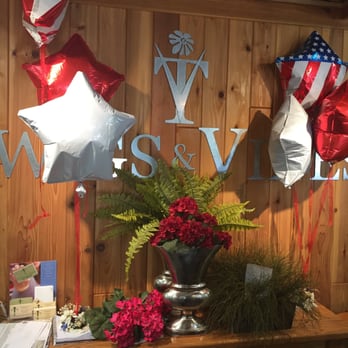 Twigs & Vines - Florists Near Me - Appleton, Wisconsin Twigs & Vines - Florists Near Me - Appleton, Wisconsin