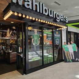 Wahlburgers