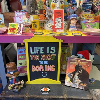 Ephemera - Used, Vintage & Consignment Near Me - Idyllwild, California