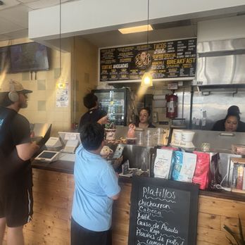 Don Sebas Taqueria - Order at the countertop - Tacos Near Me - Dallas, Texas