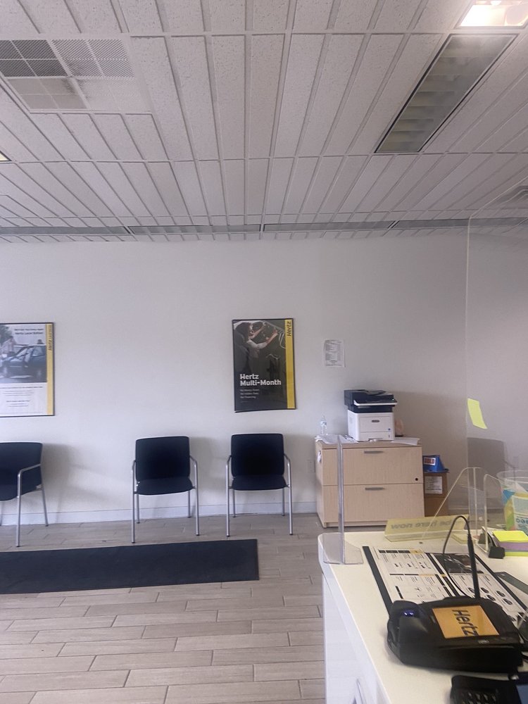 HERTZ RENT A CAR Updated October 2024 321 E Arlington Blvd