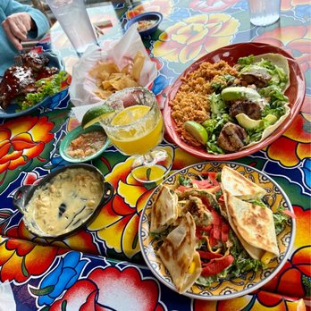 Hula Hut - Tex-Mex Near Me - Austin, Texas
