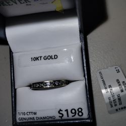 1st Choice - 10 K
Gold Ring
