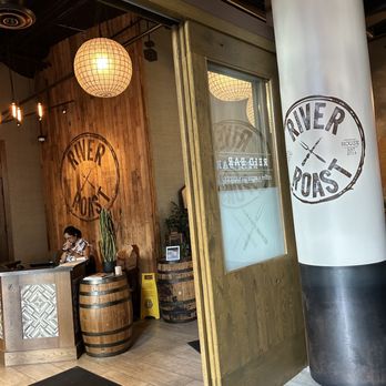 River Roast - American Near Me - Chicago, Illinois