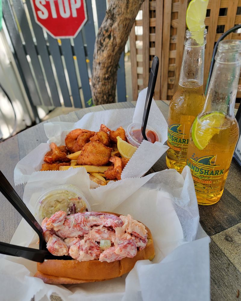 DJ's Clam Shack