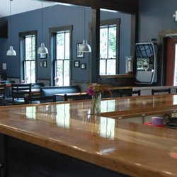 Listons Bar & Restaurant - Newly Renovated bar and dining area