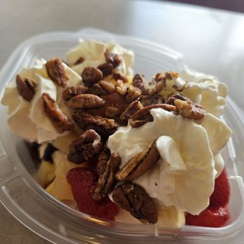 Dairy Queen - Banana split - Fast Food Near Me - San Antonio, Texas Dairy Queen - Banana split - Fast Food Near Me - San Antonio, Texas