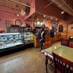 Pink Mocha Cafe - Interioir
