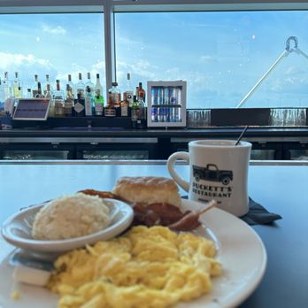 Pucketts - BNA Terminal D - Breakfast and an Irish Coffee. Yes please!! - Barbeque Near Me - Nashville, Tennessee Pucketts - BNA Terminal D - Breakfast and an Irish Coffee. Yes please!! - Barbeque Near Me - Nashville, Tennessee