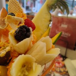 Gianotti Eis Cafe Dolomiti - Bananen-Blumen