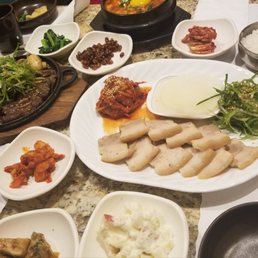 Pretty dry bossam and galbi. Pretty dry bossam and galbi.