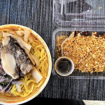 Junpuu - Garlic tonkotsu ramen (spicy level 5) garlic oil extra charge, garlic gyoza - Ramen Near Me - Honolulu, Hawaii Junpuu - Garlic tonkotsu ramen (spicy level 5) garlic oil extra charge, garlic gyoza - Ramen Near Me - Honolulu, Hawaii