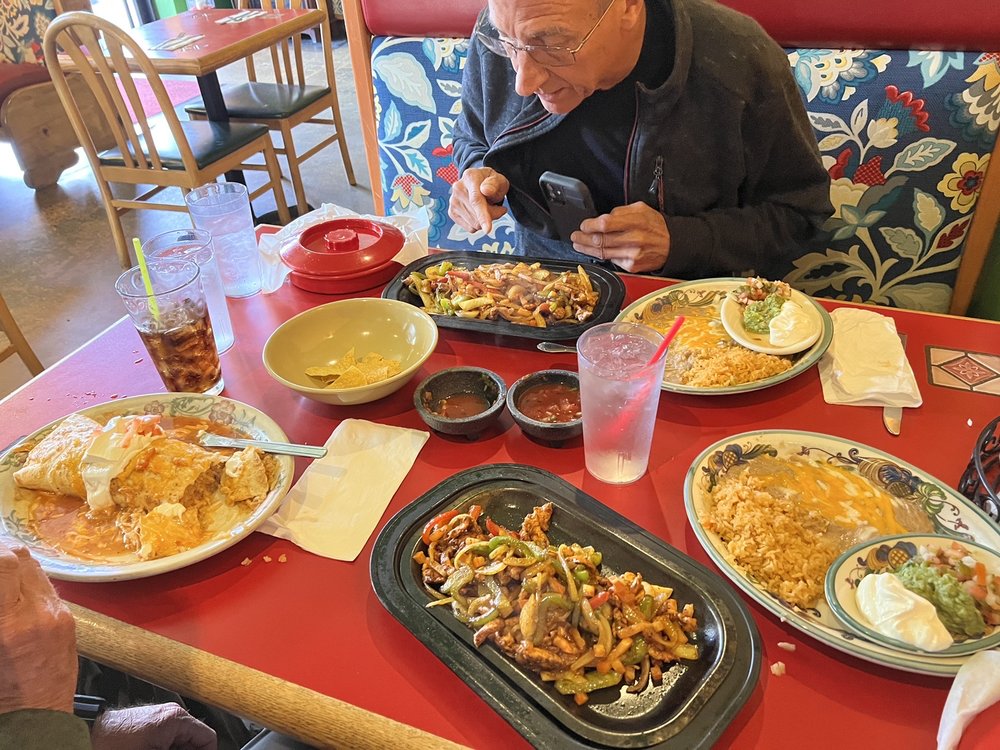 EL CAPORAL MEXICAN RESTAURANT 27 Photos & 88 Reviews 424 Main Ave S