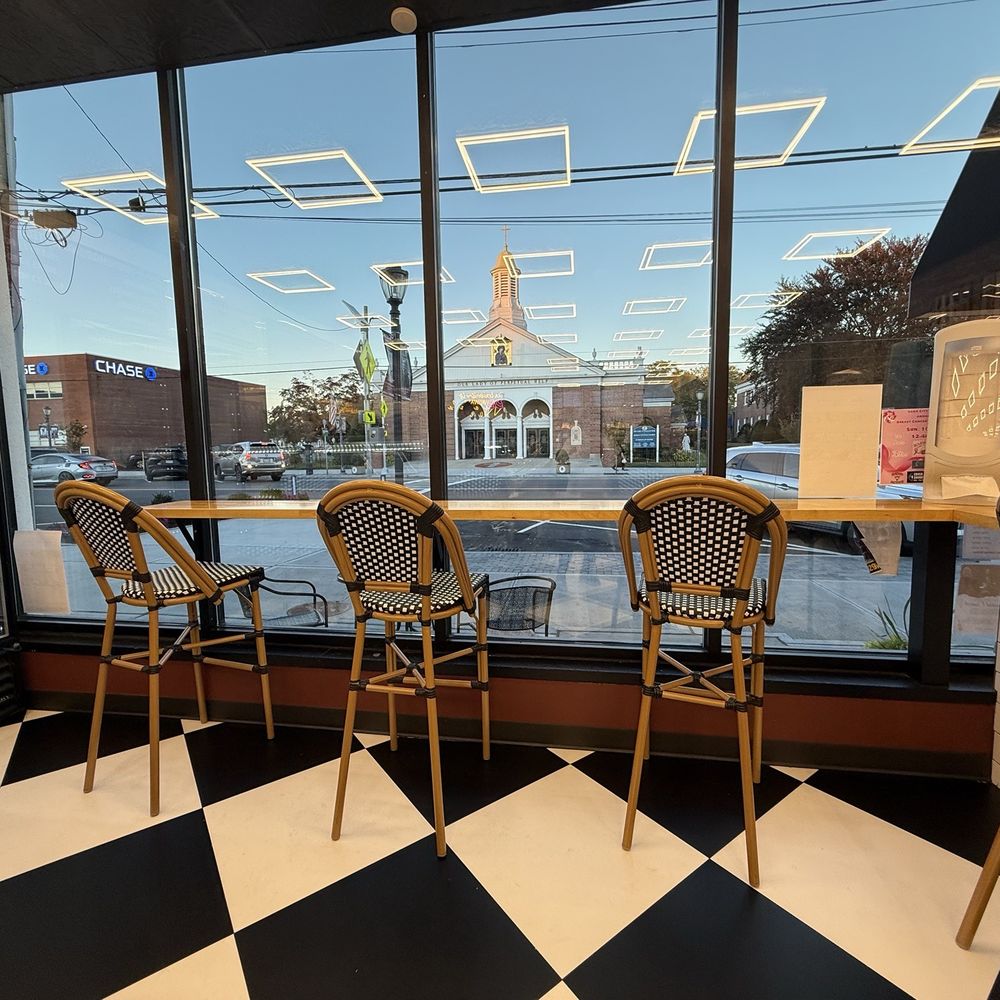 Coyle's Homemade - Ice Cream & Frozen Yogurt Near Me - Lindenhurst, New York
