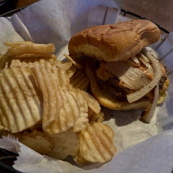 Nick's Pub - Burger and chips - Pubs Near Me - Saint Louis, Missouri