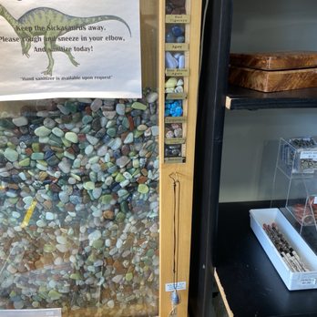 Dave's Down To Earth Rock Shop - Jewelry Near Me - Evanston, Illinois