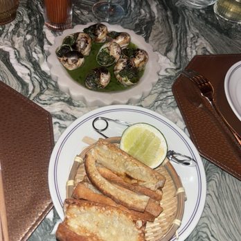 Twin Tails - Green curry escargot - Thai Near Me - New York, New York