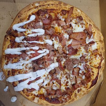 Domino's Pizza Mount Waverley - Greek Lamb bbq meatlovers with tzatziki on one side of it - Pizza Near Me - Mount Waverley, VIC Domino's Pizza Mount Waverley - Greek Lamb bbq meatlovers with tzatziki on one side of it - Pizza Near Me - Mount Waverley, VIC