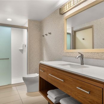 Home2 Suites by Hilton Baltimore / Aberdeen, MD - Guest room bath - Hotels Near Me - Aberdeen, Maryland Home2 Suites by Hilton Baltimore / Aberdeen, MD - Guest room bath - Hotels Near Me - Aberdeen, Maryland