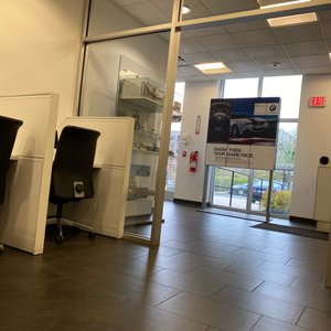 BMW OF FREEPORT SERVICE CENTER - Updated August 2025 - 38 Photos & 159 ...
