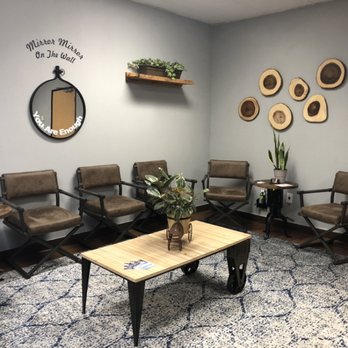 Trilok Shah, MD - Relaxing waiting lounge - Psychiatrists Near Me - Los Angeles, California Trilok Shah, MD - Relaxing waiting lounge - Psychiatrists Near Me - Los Angeles, California