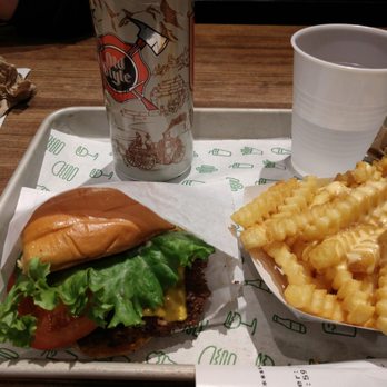 Shake Shack River North - When in town :)) - Burgers Near Me - Chicago, Illinois Shake Shack River North - When in town :)) - Burgers Near Me - Chicago, Illinois