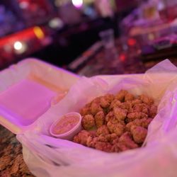 Tabby's Bar and Grill - Gator bites