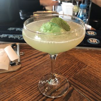 Bungalow Heights - Cucumber Dessert Martini - Bars Near Me - Houston, Texas