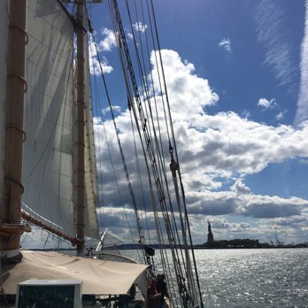 Manhattan by Sail - Boat Charters Near Me Manhattan by Sail - Boat Charters Near Me