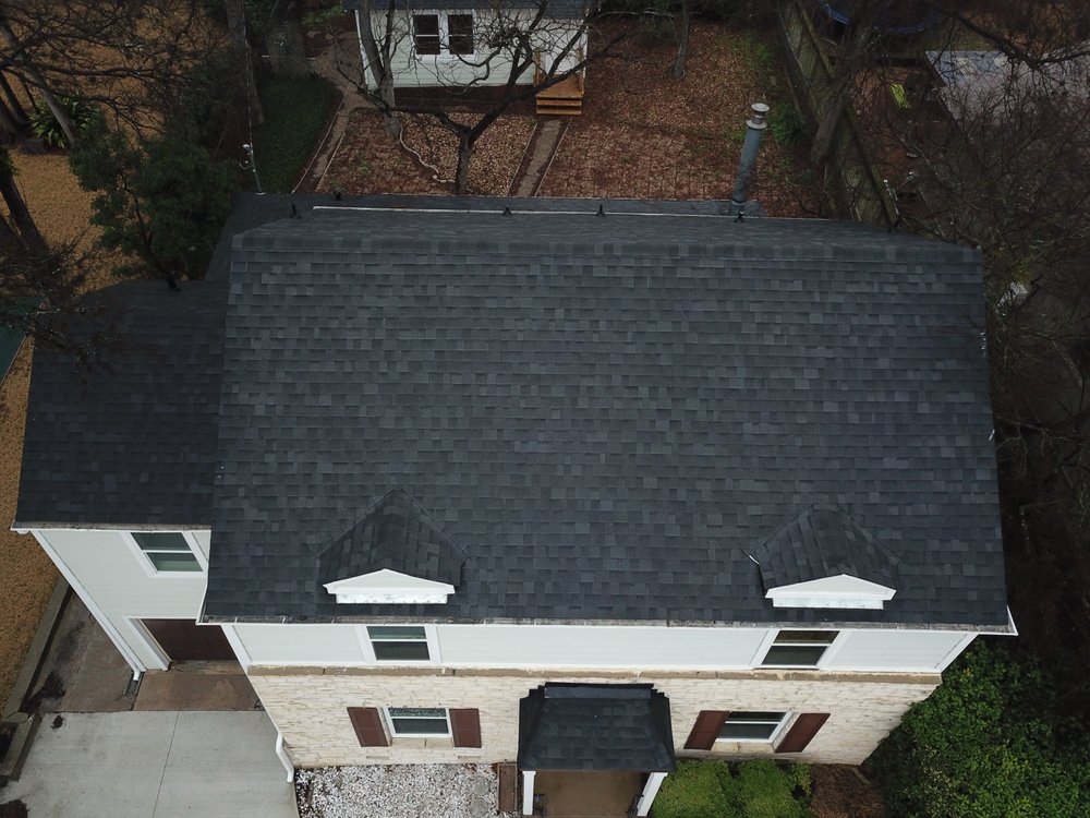 Slide of K&D Roofing