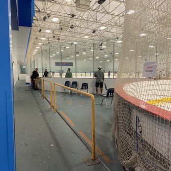 The Cube Ice and Entertainment Center - Skating Rinks Near Me - Valencia, California