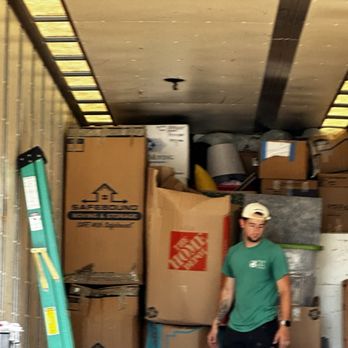Heaven On Earth Moving Services - Alex directing traffic - Movers Near Me - Lake Charles, Louisiana Heaven On Earth Moving Services - Alex directing traffic - Movers Near Me - Lake Charles, Louisiana