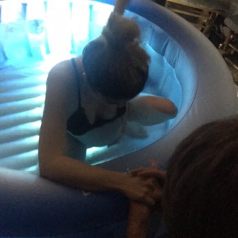 Agape Birth & Wellness - Laboring in the tub while Kiesha stood on the sidelines cheering me on. Such amazing energy she exudes! - Doulas Near Me Agape Birth & Wellness - Laboring in the tub while Kiesha stood on the sidelines cheering me on. Such amazing energy she exudes! - Doulas Near Me