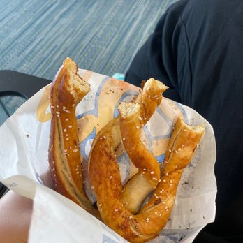 Auntie Anne's - Old crusty pretzel - Pretzels Near Me - Orlando, Florida