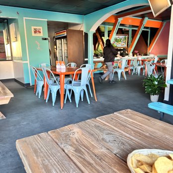 Tacos El Flamingo - interior - Food Trucks Near Me - San Mateo, California