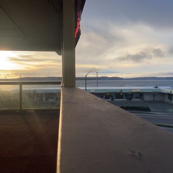 Port Townsend Inn - The views in the morning are beautiful! Got us up early to see it! - Hotels Near Me - Port Townsend, Washington