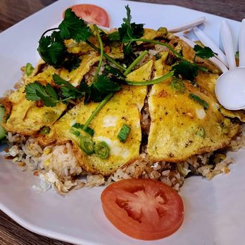 Lucky BB Restaurant Lounge - Com chien dương châu - Lounges Near Me - Garden Grove, California Lucky BB Restaurant Lounge - Com chien dương châu - Lounges Near Me - Garden Grove, California
