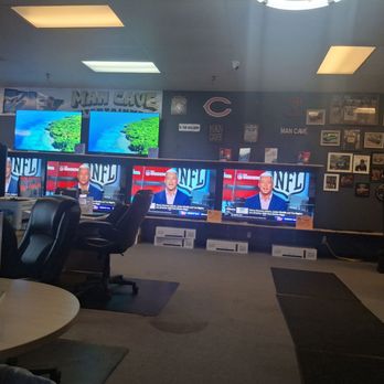 Man Cave Entertainment - Brian was a hard-core 49ers fan, Earl believed the Bears would win another. They are sorely missed. - Electronics Near Me - Glendale, Arizona Man Cave Entertainment - Brian was a hard-core 49ers fan, Earl believed the Bears would win another. They are sorely missed. - Electronics Near Me - Glendale, Arizona