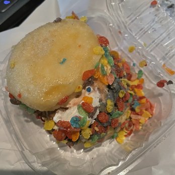 Sweet-Stack Creamery - Donuts Ice Cream with 2 Scoops - Desserts Near Me - Atlanta, Georgia Sweet-Stack Creamery - Donuts Ice Cream with 2 Scoops - Desserts Near Me - Atlanta, Georgia
