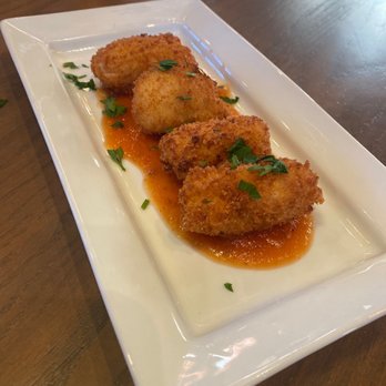 Eclipse di Luna - Alpharetta - Croquettes - Wine Bars Near Me - Alpharetta, Georgia