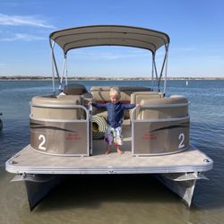 Ski Patrol - Ski Patrol - Pontoon rental