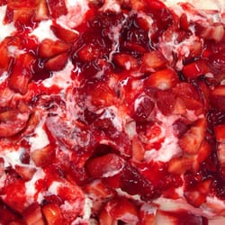 La Michoacana Homemade Ice Cream - Strawberries and cream Ice cream