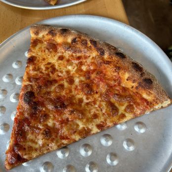 Pizzeria da Laura - Cheese slice - Pizza Near Me - Berkeley, California