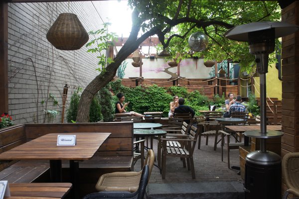 Grenade - Resto-bar et terrasse by null