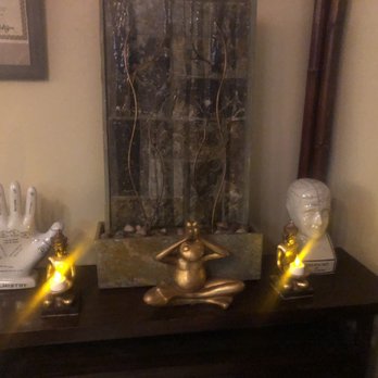 Evolv Wellness - Peaceful waiting area - Acupuncture Near Me - Miami, Florida Evolv Wellness - Peaceful waiting area - Acupuncture Near Me - Miami, Florida