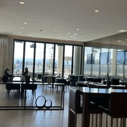 AC Lounge - Lounge seating with waterfront view