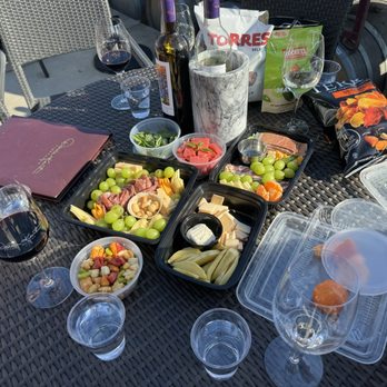 Darcie Kent Estate Winery - Picnicking - Wineries Near Me - Livermore, California