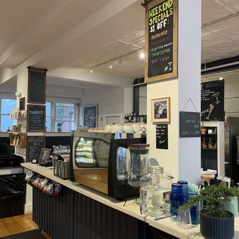 Catface Cafe - Breakfast & Brunch Near Me - Biddeford, Maine