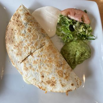 Los Mariachis - Chicken Fajita Quesadilla - Mexican Near Me - Wallingford, Connecticut Los Mariachis - Chicken Fajita Quesadilla - Mexican Near Me - Wallingford, Connecticut