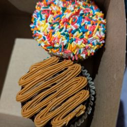 Klemm's Bakery - PB & funfetti cupcake